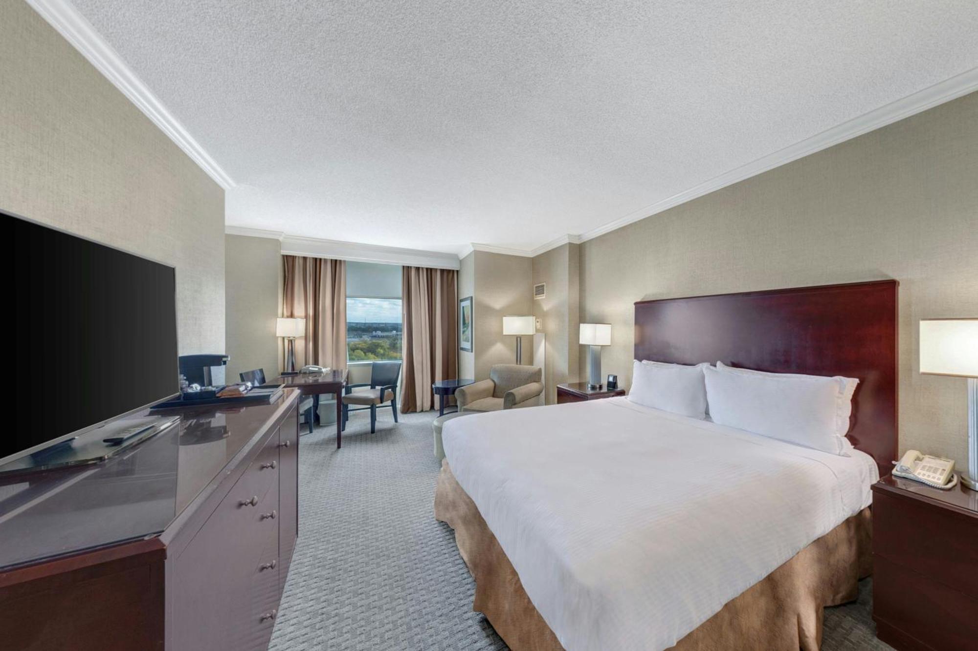 Renaissance Dallas North Hotel Farmers Branch Eksteriør billede