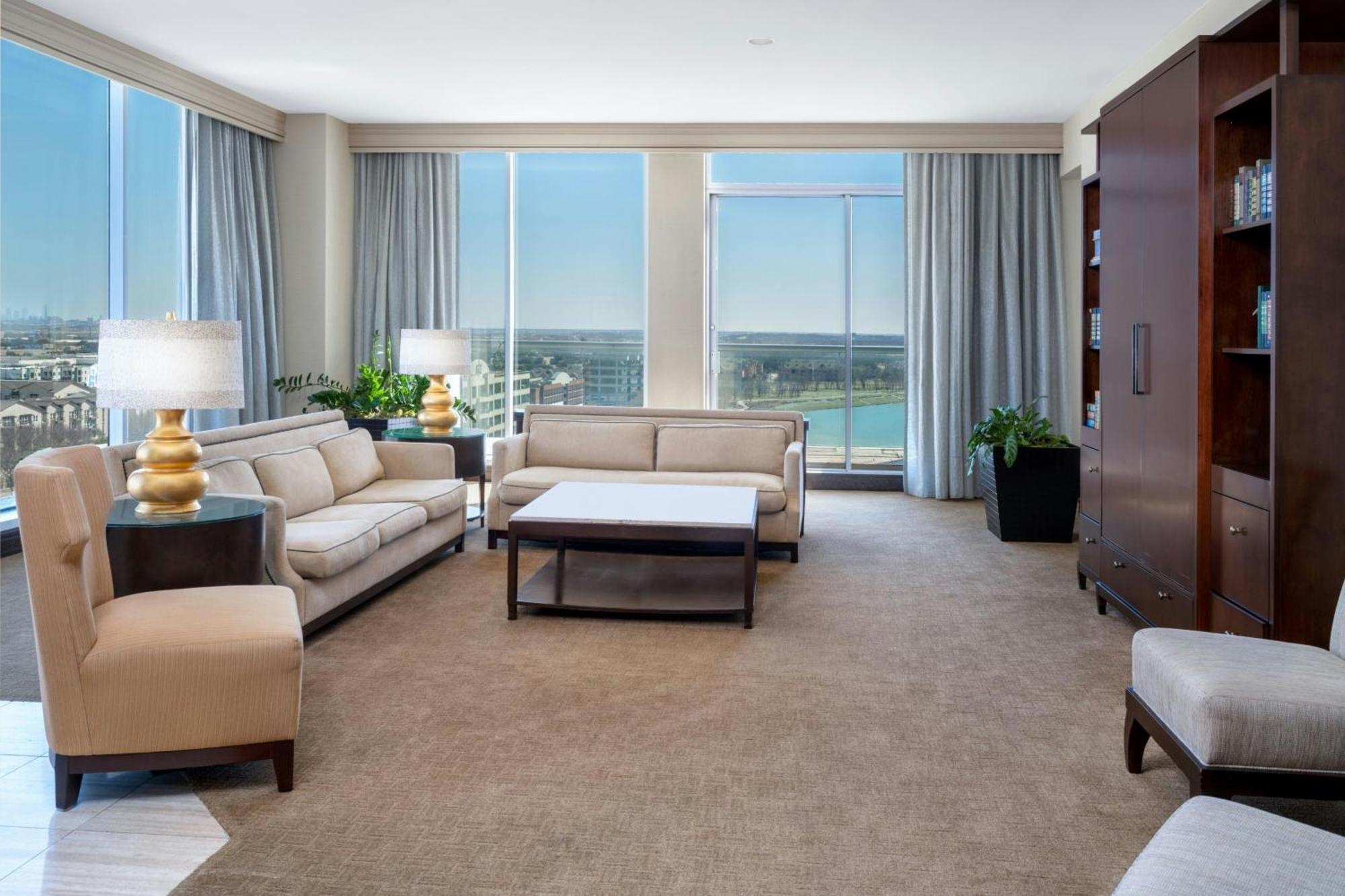 Renaissance Dallas North Hotel Farmers Branch Eksteriør billede